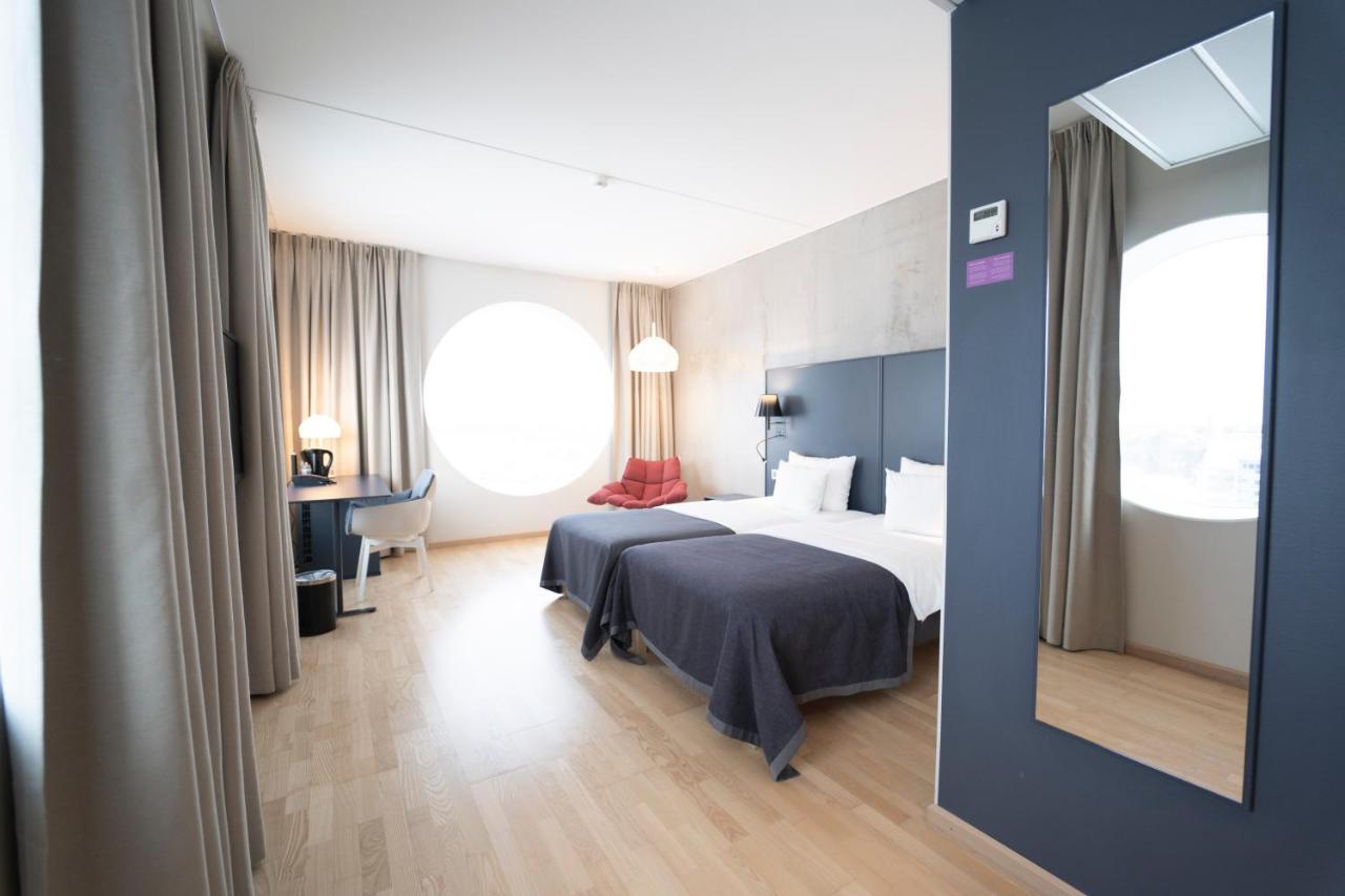 Quality Hotel Strawberry Arena Solna Ngoại thất bức ảnh