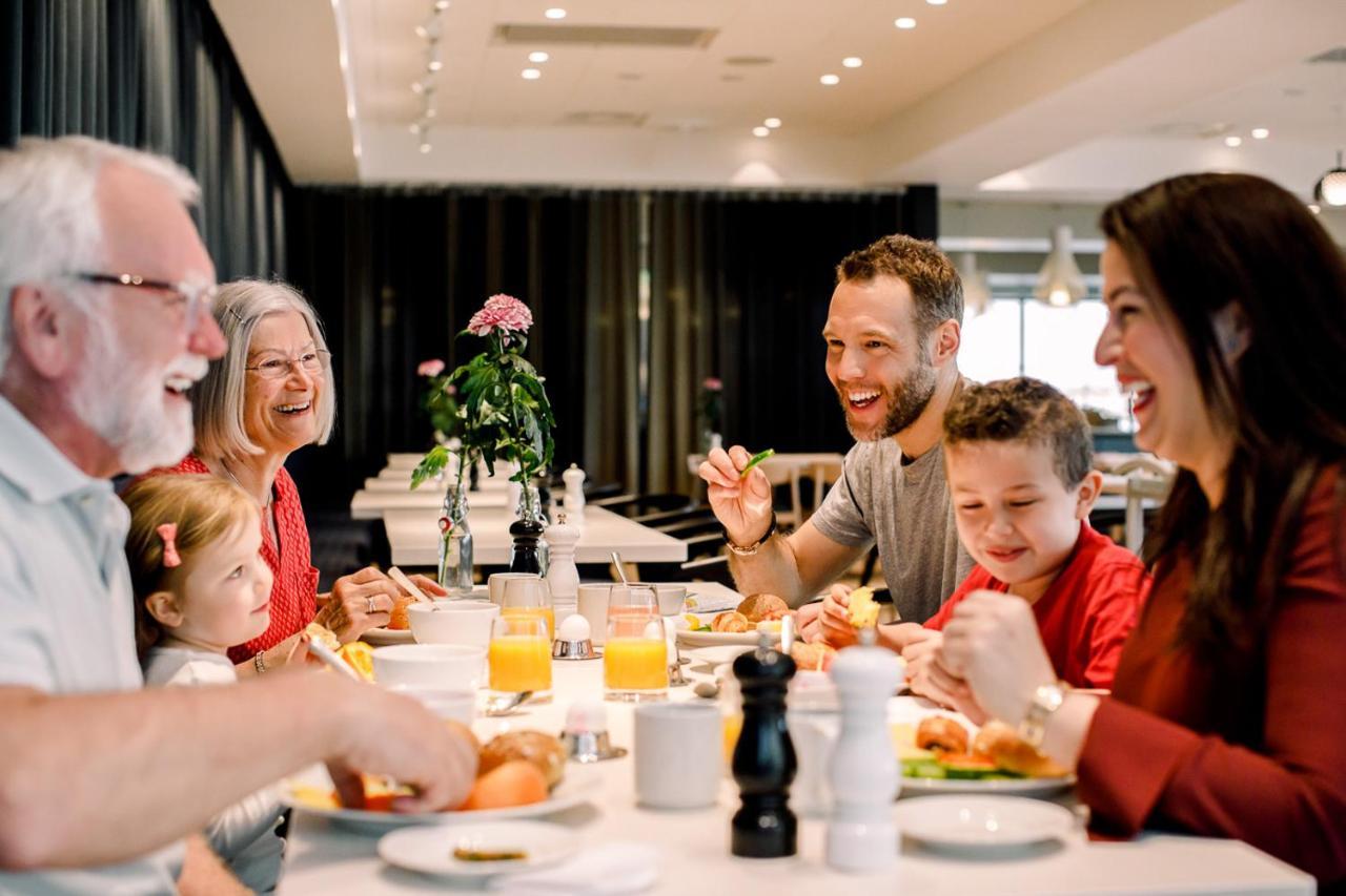 Quality Hotel Strawberry Arena Solna Ngoại thất bức ảnh